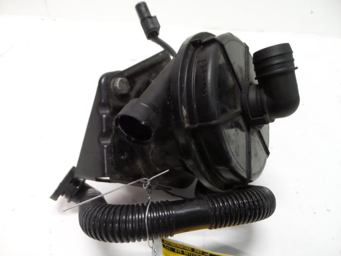 Gebruikte Pullairpomp BMW 3 serie Compact (E46/5) 316ti 16V Prijs op aanvraag aangeboden door Autodemontage Joko B.V.