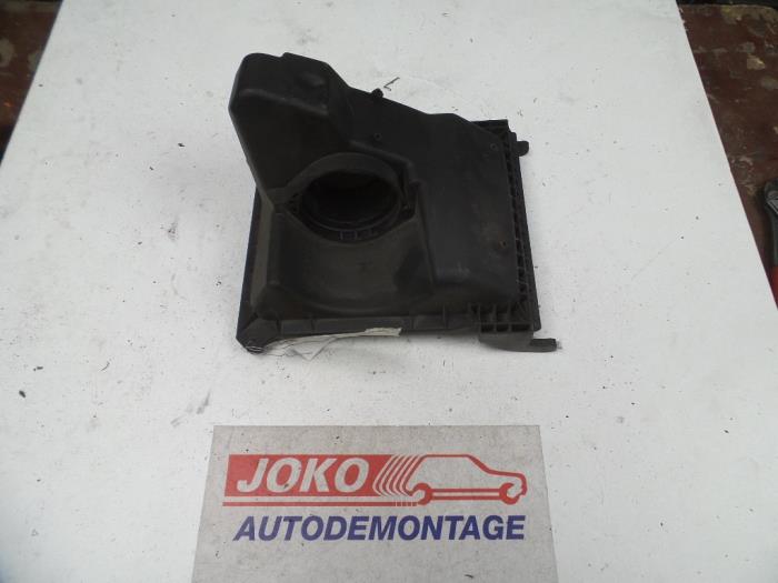 Gebruikte Luchtfilterhuis Audi A4 Avant (B6) 1.9 TDI PDE 130 Prijs op aanvraag aangeboden door Autodemontage Joko B.V.