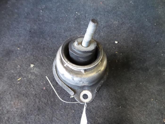 Gebruikte Motorrubber Audi Q7 (4LB) 3.0 TDI V6 24V Prijs op aanvraag aangeboden door Autodemontage Joko B.V.