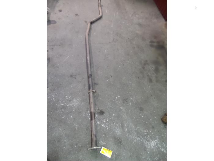 Gebruikte Uitlaat Middendemper Peugeot 206+ (2L/M) 1.1 XR,XS Prijs op aanvraag aangeboden door Autodemontage Joko B.V.