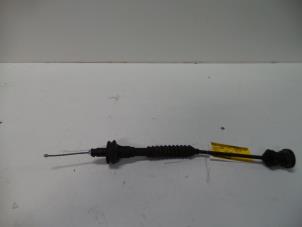 Gebruikte Koppelingskabel Peugeot 206+ (2L/M) 1.1 XR,XS Prijs op aanvraag aangeboden door Autodemontage Joko B.V.