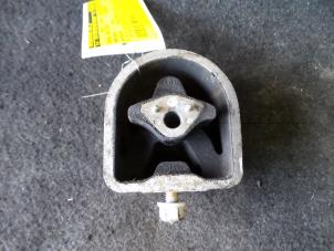 Gebruikte Versnellingsbak Steun Mercedes A (W168) 1.6 A-160 Prijs op aanvraag aangeboden door Autodemontage Joko B.V.