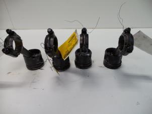 Gebruikte Zuiger Opel Meriva 1.3 CDTI 16V Prijs op aanvraag aangeboden door Autodemontage Joko B.V.