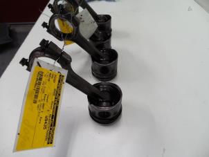 Gebruikte Zuiger Opel Meriva 1.3 CDTI 16V Prijs op aanvraag aangeboden door Autodemontage Joko B.V.