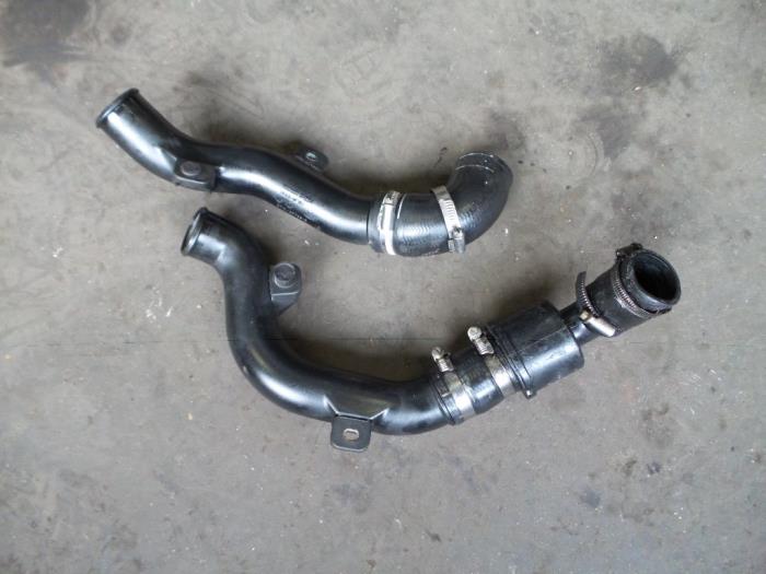 Gebruikte Intercooler Slang Ford Tourneo Connect I 1.8 TDCi 90 Prijs op aanvraag aangeboden door Autodemontage Joko B.V.