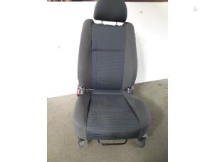 Gebruikte Voorstoel links Chevrolet Kalos (SF48) 1.2 Prijs op aanvraag aangeboden door Autodemontage Joko B.V.