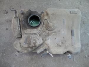 Gebruikte Brandstoftank Ford Fiesta 5 (JD/JH) 1.3 Prijs op aanvraag aangeboden door Autodemontage Joko B.V.