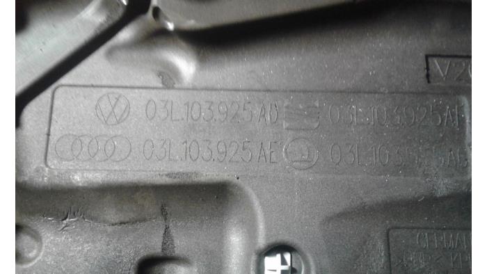 Motor Beschermplaat van een Volkswagen Passat (3C2) 2.0 TDI 16V 140 2009