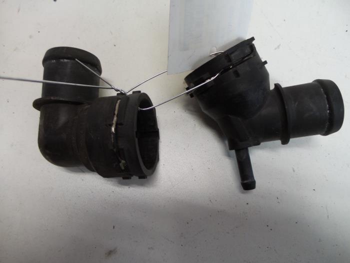 Gebruikte Radiateur Volkswagen Passat (3C2) 2.0 TDI 16V 140 Prijs op aanvraag aangeboden door Autodemontage Joko B.V.