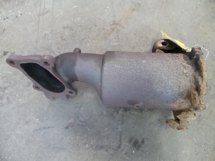 Gebruikte Katalysator Nissan X-Trail (T30) 2.2 Di 4x4 Prijs op aanvraag aangeboden door Autodemontage Joko B.V.