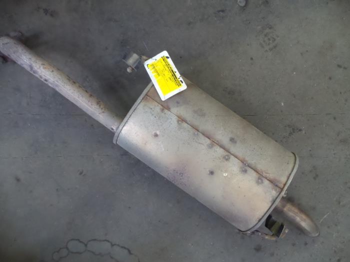 Gebruikte Uitlaat Einddemper Kia Rio (DC22/24) 1.5 16V Prijs op aanvraag aangeboden door Autodemontage Joko B.V.