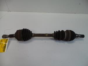 Gebruikte Aandrijfas links-voor Chevrolet Tacuma 1.6 16V Prijs op aanvraag aangeboden door Autodemontage Joko B.V.