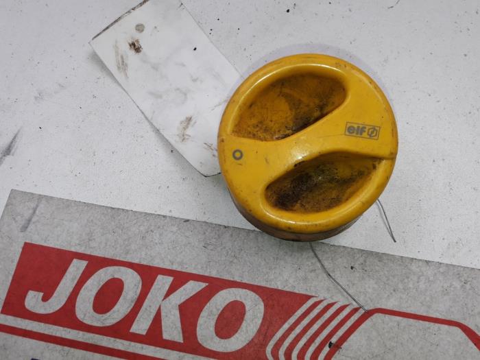 Gebruikte Oliedop Renault Clio II (BB/CB) 1.4 Prijs op aanvraag aangeboden door Autodemontage Joko B.V.