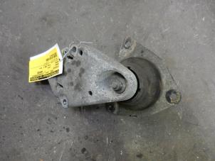 Gebruikte Motorsteun Renault Espace (JE) 3.0i V6 24V Prijs op aanvraag aangeboden door Autodemontage Joko B.V.