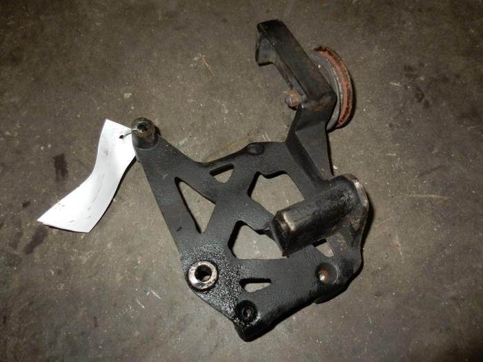 Gebruikte Spanrol Multiriem Hyundai H-1/H-200 2.5 Tdi Prijs op aanvraag aangeboden door Autodemontage Joko B.V.