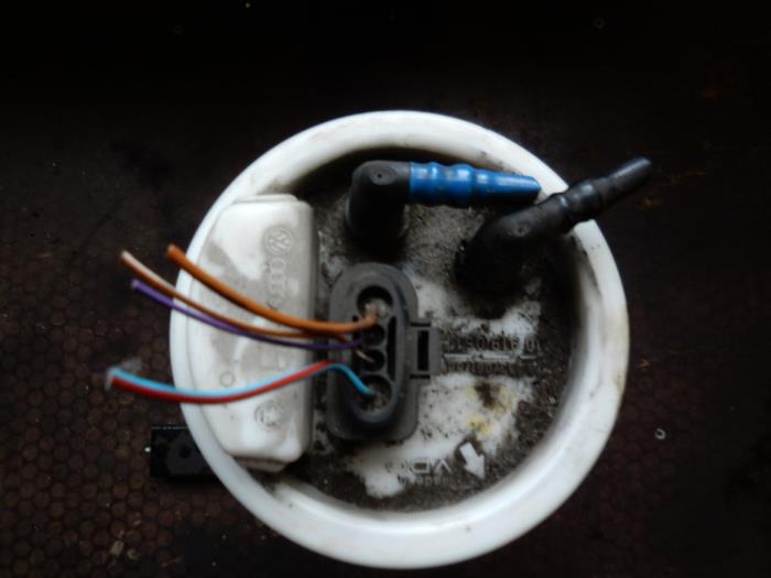 Gebruikte Brandstofpomp Elektrisch Skoda Octavia Combi (1U5) 1.8 20V Turbo Prijs op aanvraag aangeboden door Autodemontage Joko B.V.