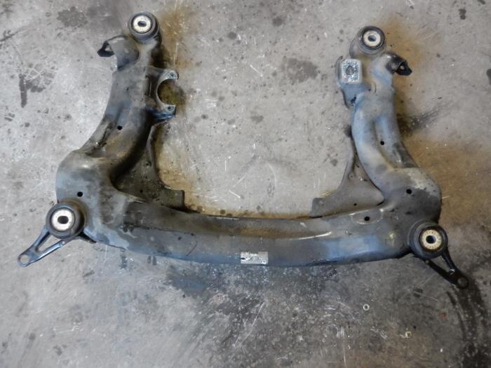 Gebruikte Subframe Volkswagen Passat (3B3) 2.0 20V Prijs op aanvraag aangeboden door Autodemontage Joko B.V.