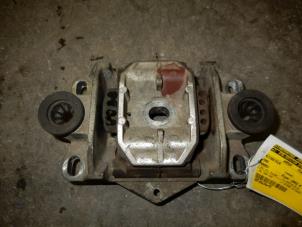 Gebruikte Motorsteun Ford Mondeo III Wagon 2.0 TDCi 115 16V Prijs op aanvraag aangeboden door Autodemontage Joko B.V.