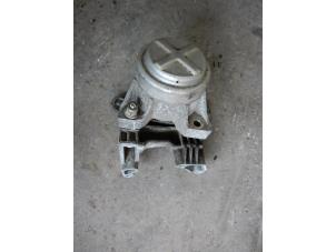 Gebruikte Motorsteun Ford Mondeo IV 1.8 TDCi 125 16V Prijs op aanvraag aangeboden door Autodemontage Joko B.V.