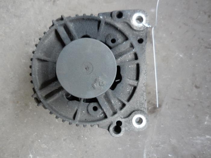 Gebruikte Alternator Volkswagen Polo Variant (6KV5) 1.9 SDI Prijs op aanvraag aangeboden door Autodemontage Joko B.V.