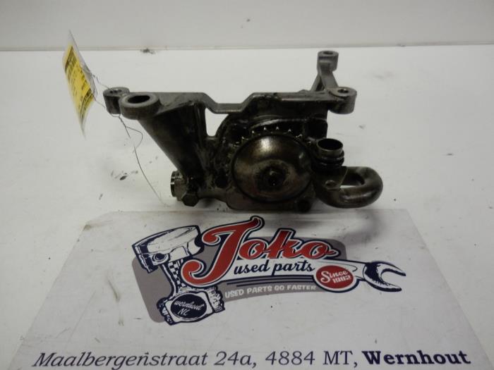 Gebruikte Oliepomp Audi A4 (B6) 2.5 TDI 24V Prijs op aanvraag aangeboden door Autodemontage Joko B.V.