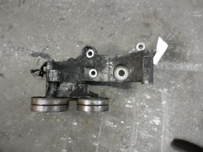 Gebruikte Spanrol Multiriem Opel Astra H SW (L35) 1.7 CDTi 16V Prijs op aanvraag aangeboden door Autodemontage Joko B.V.
