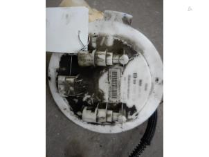 Gebruikte Tankvlotter Opel Astra H SW (L35) 1.7 CDTi 16V Prijs op aanvraag aangeboden door Autodemontage Joko B.V.