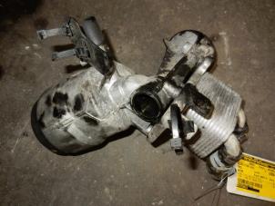 Gebruikte Oliefilterhuis Opel Astra H SW (L35) 1.7 CDTi 16V Prijs op aanvraag aangeboden door Autodemontage Joko B.V.