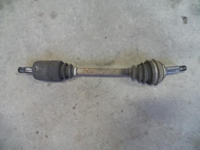 Gebruikte Steekas links-voor Skoda Felicia II (6U1) 1.3 Prijs op aanvraag aangeboden door Autodemontage Joko B.V.