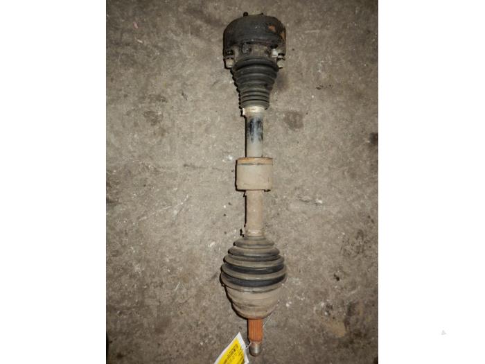 Gebruikte Steekas links-voor Volkswagen Caddy II (9K9A) 1.9 TDI Prijs op aanvraag aangeboden door Autodemontage Joko B.V.