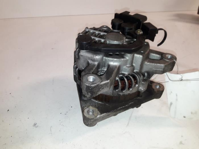 Gebruikte Dynamo Peugeot 406 (8B) 1.8 16V Prijs op aanvraag aangeboden door Autodemontage Joko B.V.