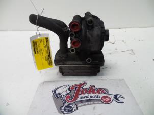 Gebruikte Oliefilterhuis Ford Mondeo III Wagon 2.0 TDCi 115 16V Prijs op aanvraag aangeboden door Autodemontage Joko B.V.