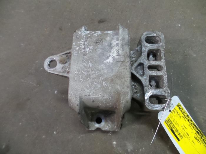 Gebruikte Motorrubber Audi A3 (8L1) 1.9 TDI 110 Prijs op aanvraag aangeboden door Autodemontage Joko B.V.