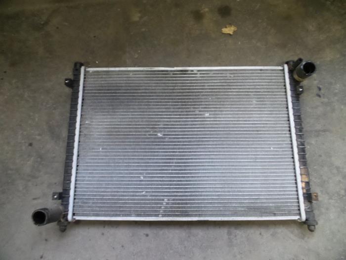 Gebruikte Radiateur Landrover Freelander Hard Top 1.8 16V Prijs op aanvraag aangeboden door Autodemontage Joko B.V.