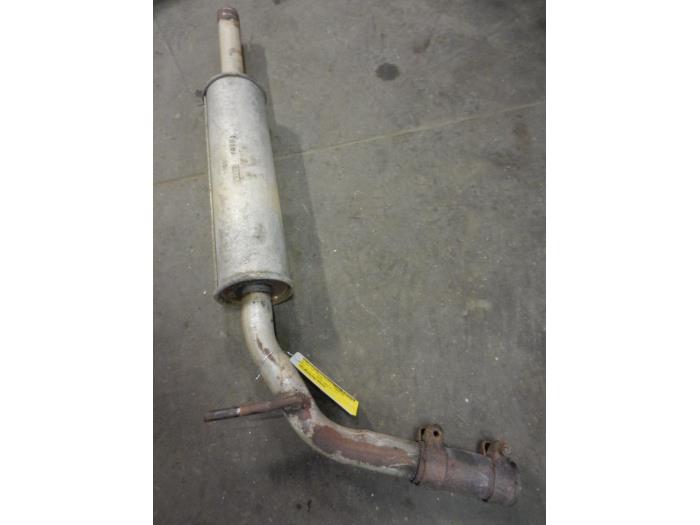 Gebruikte Uitlaat Middendemper Volkswagen Polo III (6N1) 1.6i 75 Prijs op aanvraag aangeboden door Autodemontage Joko B.V.
