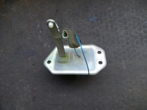 Gebruikte Achterklep Slotmechaniek Chevrolet Matiz 0.8 S,SE Prijs op aanvraag aangeboden door Autodemontage Joko B.V.