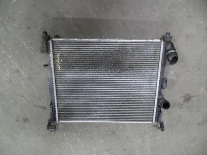 Gebruikte Radiateur Renault Clio II Societe (SB) 1.5 dCi 68 Prijs op aanvraag aangeboden door Autodemontage Joko B.V.