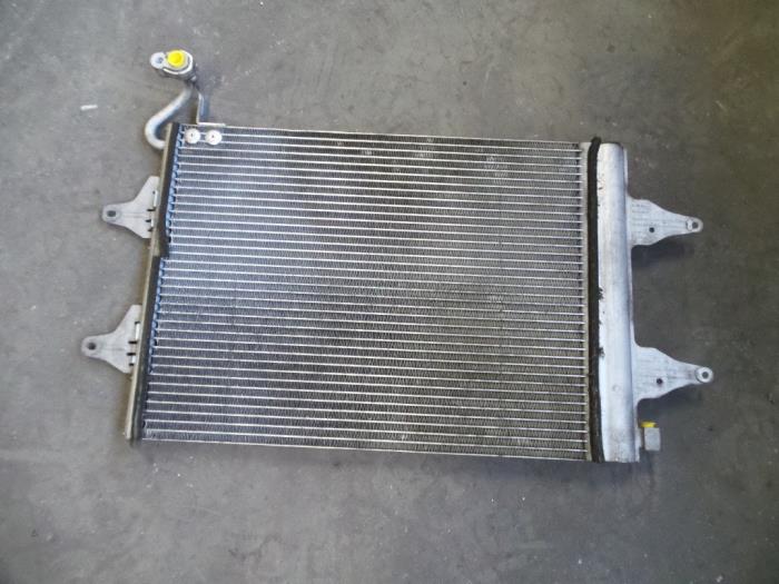 Gebruikte Airco Condensor Seat Ibiza III (6L1) 1.4 16V 75 Prijs op aanvraag aangeboden door Autodemontage Joko B.V.