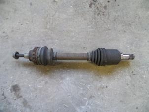 Gebruikte Aandrijfas links-achter Smart Fortwo Coupé (450.3) 0.7 Prijs op aanvraag aangeboden door Autodemontage Joko B.V.