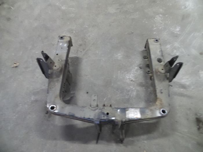 Subframe van een Smart Fortwo Coupé (450.3) 0.7 2004