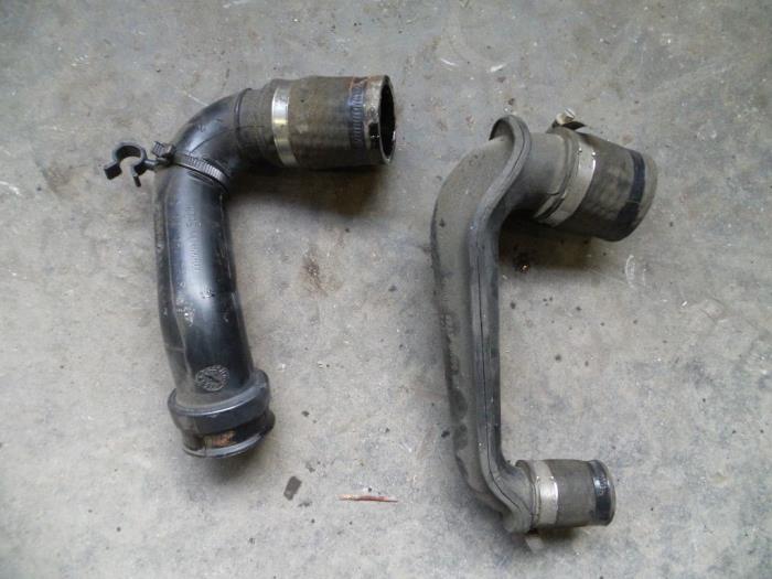 Gebruikte Intercooler Slang Smart Fortwo Coupé (450.3) 0.7 Prijs op aanvraag aangeboden door Autodemontage Joko B.V.