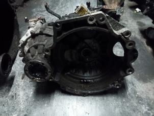 Gebruikte Versnellingsbak Volkswagen Golf III (1H1) 1.4 Custom,CL Prijs op aanvraag aangeboden door Autodemontage Joko B.V.