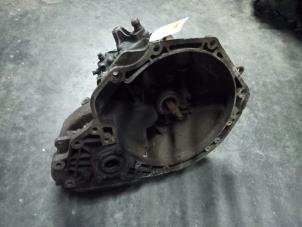 Gebruikte Versnellingsbak Opel Calibra 2.0i Prijs op aanvraag aangeboden door Autodemontage Joko B.V.