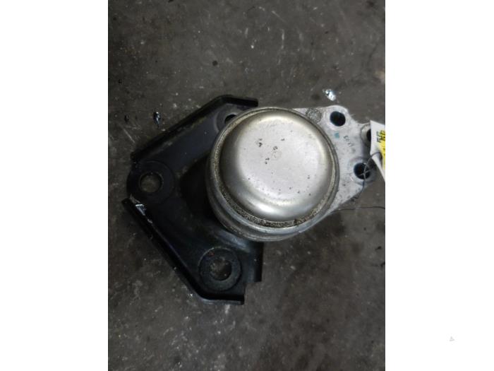 Gebruikte Motorrubber Ford Fiesta 5 (JD/JH) 1.3 Prijs op aanvraag aangeboden door Autodemontage Joko B.V.