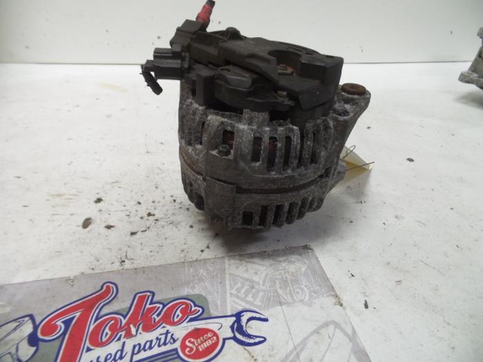 Gebruikte Dynamo Ford Mondeo II Wagon 1.8i 16V Prijs op aanvraag aangeboden door Autodemontage Joko B.V.