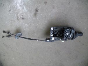 Gebruikte Versnellingspook Ford Transit 2.2 TDCi 16V Prijs op aanvraag aangeboden door Autodemontage Joko B.V.