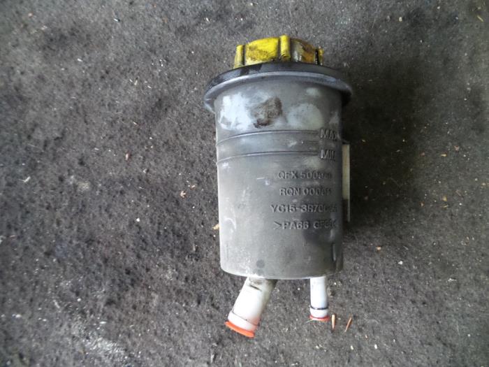 Gebruikte Servo Oliereservoir Ford Transit 2.2 TDCi 16V Prijs op aanvraag aangeboden door Autodemontage Joko B.V.