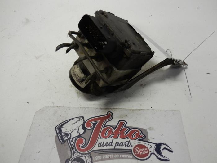 Gebruikte ABS Pomp Ford Focus 1 2.0 16V Prijs op aanvraag aangeboden door Autodemontage Joko B.V.