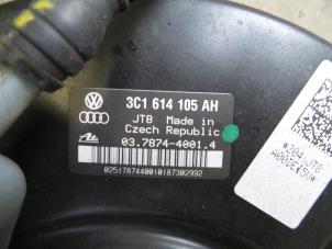 Gebruikte Rembol Volkswagen Passat Variant (3C5) 2.0 TDI 16V 135 Prijs op aanvraag aangeboden door Autodemontage Joko B.V.