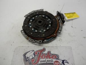 Gebruikte Koppelingsset (compleet) Volkswagen Polo III (6N1) 1.4i 60 Prijs op aanvraag aangeboden door Autodemontage Joko B.V.